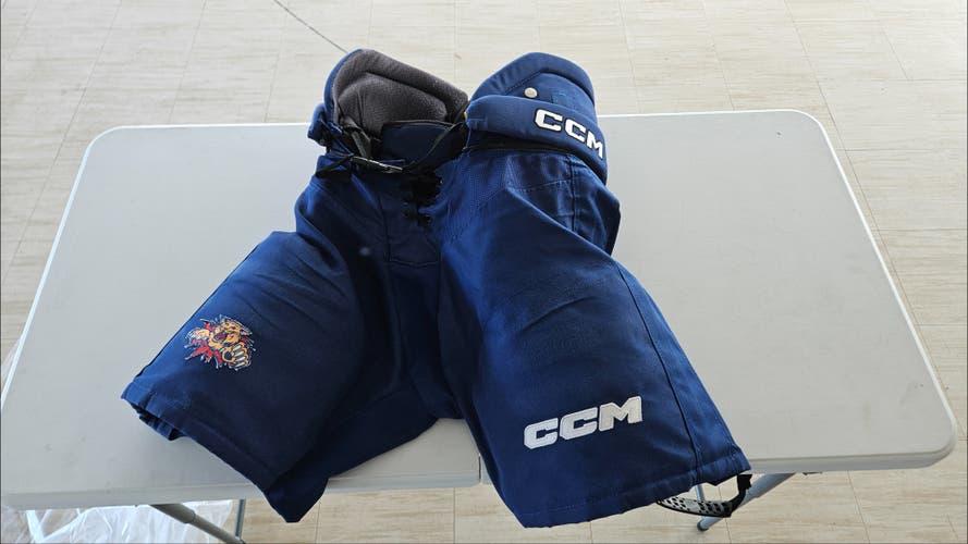 Men's Blue Senior Medium CCM HPTK Hockey Pants Pro Stock (Used)