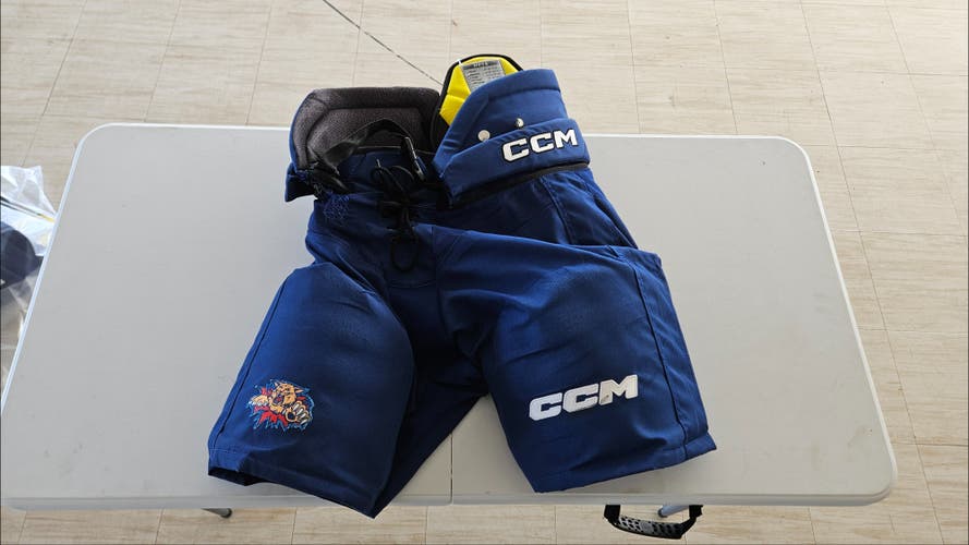 Men's Blue Senior Medium CCM HPTK Hockey Pants Pro Stock (Used)