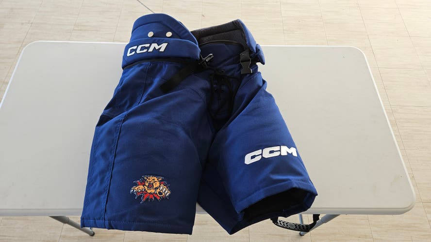 Men's Blue Senior Medium CCM HPTK Hockey Pants Pro Stock (Used)