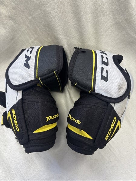 Junior size medium CCM tacks 9060 ice hockey player elbow pad pads