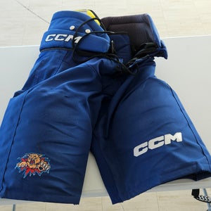 Men's Blue Senior Medium CCM HPTK Hockey Pants Pro Stock (Used)