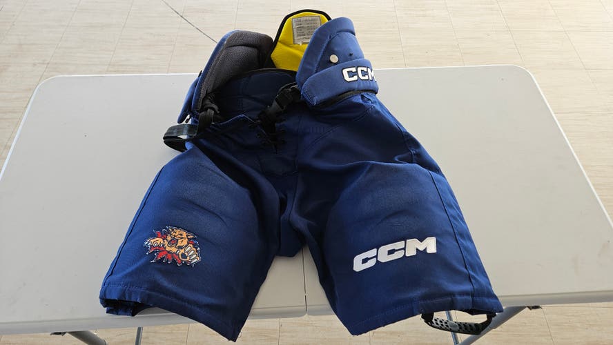 Men's Blue Senior Medium CCM HPTK Hockey Pants Pro Stock (Used)