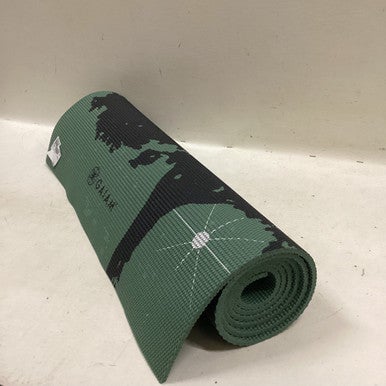 Used Gaiam Yoga Mat Green 11725-S000491793