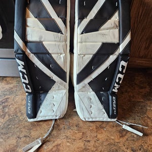2022 33" CCM Eflex 5.5 Goalie Leg Pads