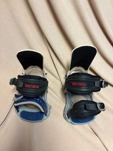 Unisex Large Bent Metal Snowboard Bindings (Used)