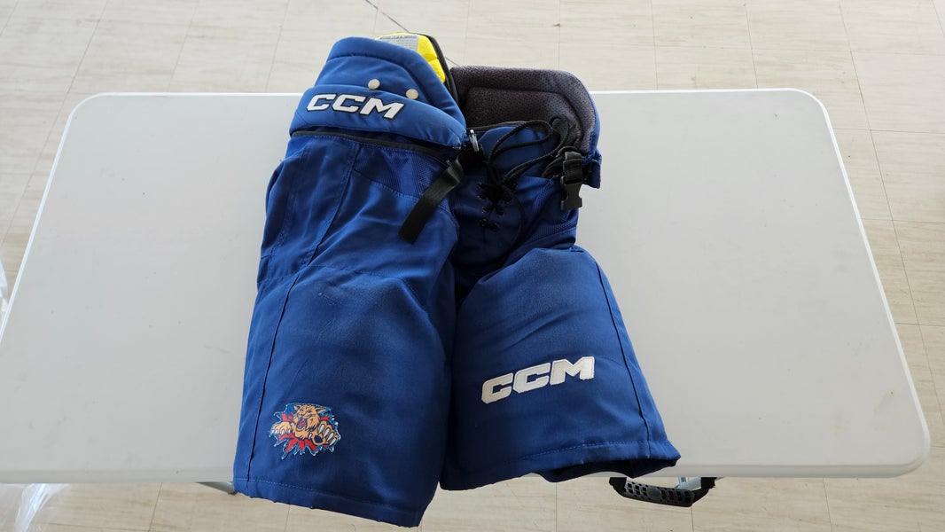 Men's Blue Senior Medium CCM HPTK Hockey Pants Pro Stock (Used)
