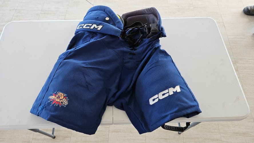 Men's Blue Senior Medium CCM HPTK Hockey Pants Pro Stock (Used)