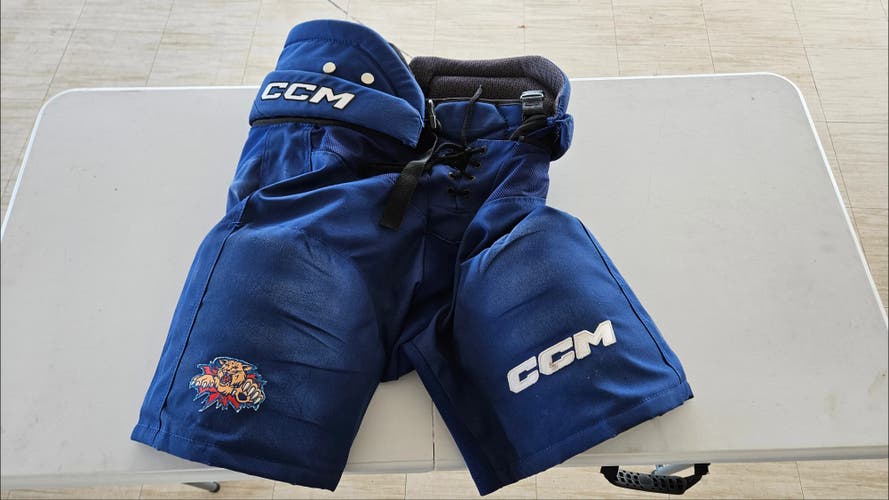 Men's Blue Senior Medium CCM HPTK Hockey Pants Pro Stock (Used)