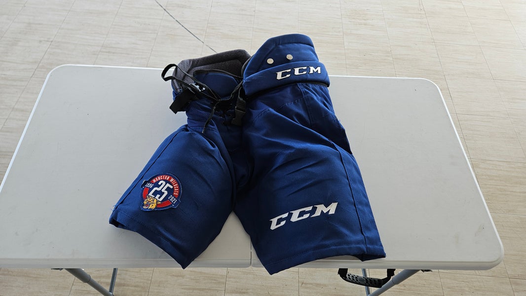Men's Blue Senior Medium CCM HPTK Hockey Pants Pro Stock (Used)