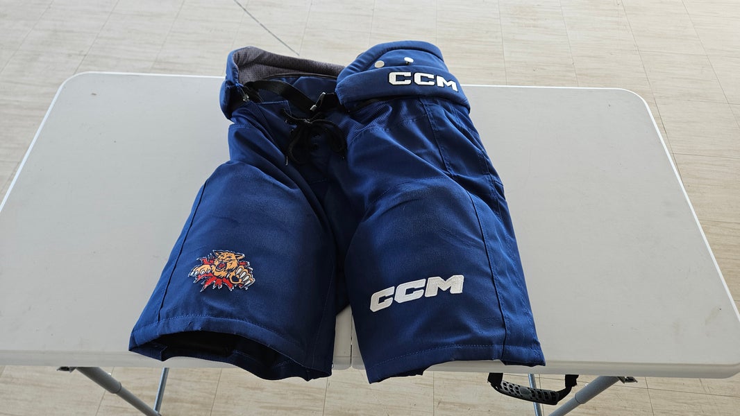 Men's Blue Senior Medium CCM HPTK Hockey Pants Pro Stock (Used)