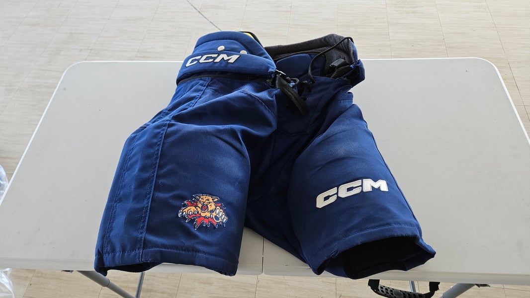 Men's Blue Senior Medium CCM HPTK Hockey Pants Pro Stock (Used)