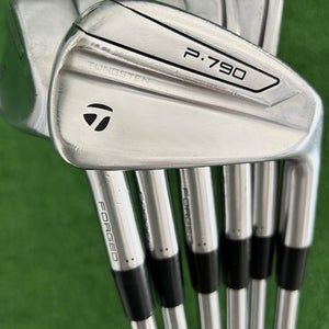 Taylormade P790 Forged Iron Set 5-P / Dynamic Gold 120 Stiff