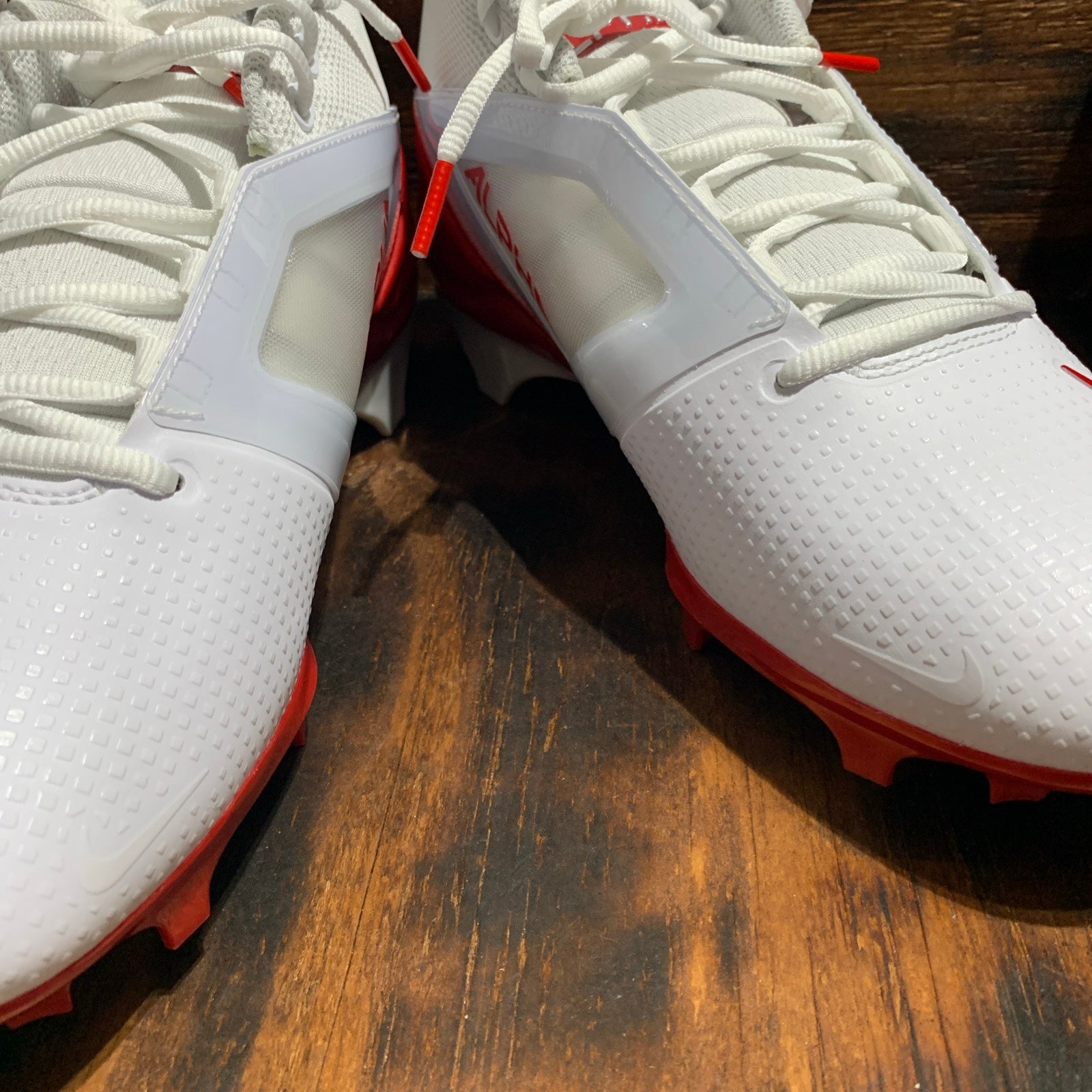Nike Alpha Menace 4 Pro Football Cleats Men display picture 2