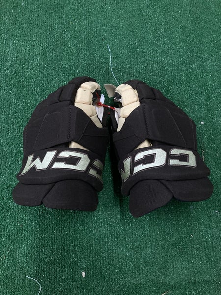Brown Senior CCM D30 Gloves 13" (Used)