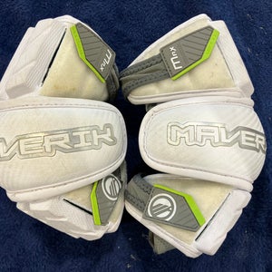 Medium Youth Maverik Max Arm Pads (Used)