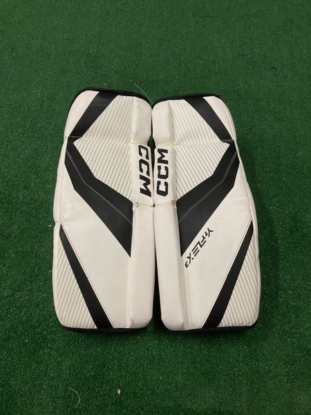 White 22" Youth CCM YTFLEX 3 Goalie Leg Pads (Used)