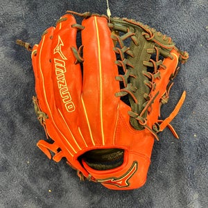Red Mizuno MVP Prime Special Edition RH Outfield Baseball Glove 12.75" (Used)