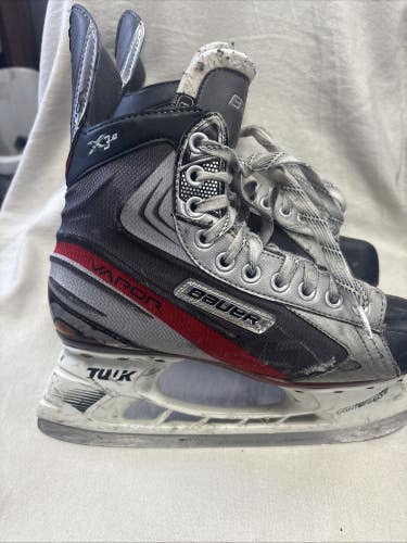 Int Size 6 Bauer Vapor X3.0 Ice Hockey Skates