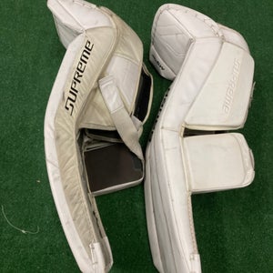 White Small 33+ Senior Bauer Supreme M5 Pro Goalie Leg Pads (Used)