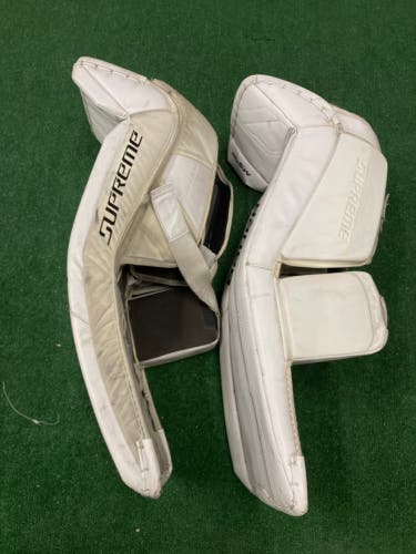 White Small 33+ Senior Bauer Supreme M5 Pro Goalie Leg Pads (Used)