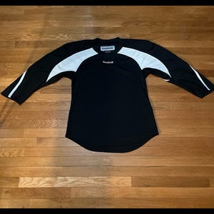 Black Small Men's Reebok Jersey (Used)