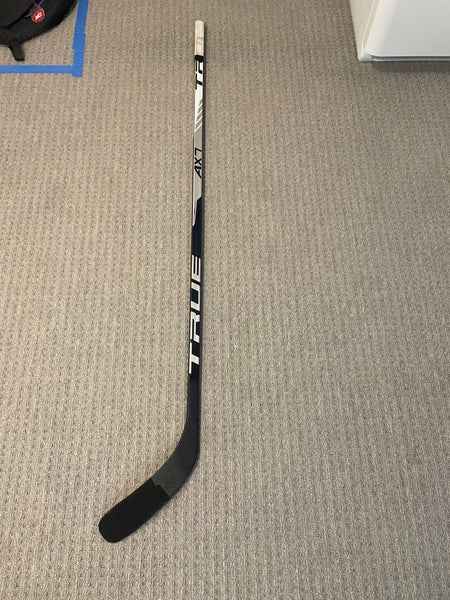 Senior True AX7 Left Hand Hockey Stick Mid Pattern
