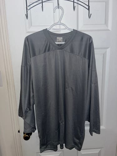 Gray CCM Practice jersey SZ Large