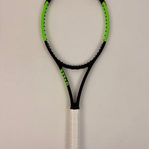 Wilson Blade 98S Countervail Spin Effect, 4 1/4 Very Good Condition