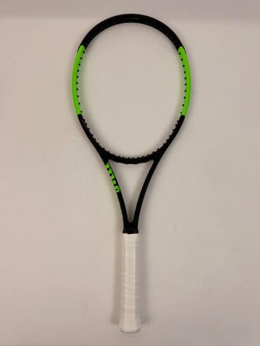 Wilson Blade 98S Countervail Spin Effect, 4 1/4 Very Good Condition