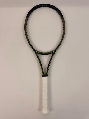 Wilson Blade Pro V8 18x20, 4 1/4 Excellent 9.5/10