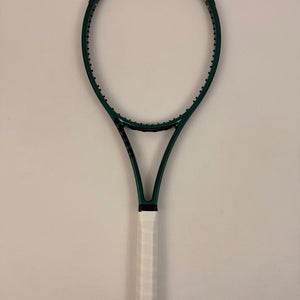 Wilson Blade Pro V9 18x20, 4 1/4 Excellent 9/10