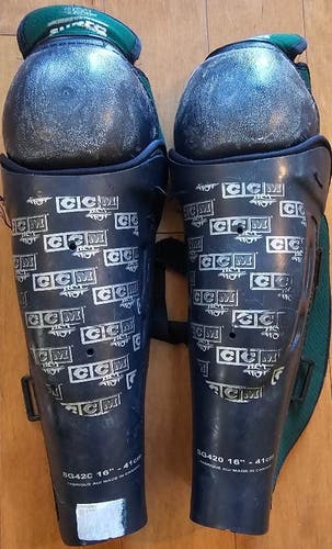 Senior CCM Supra SG420 16" Shin Pads (Used)