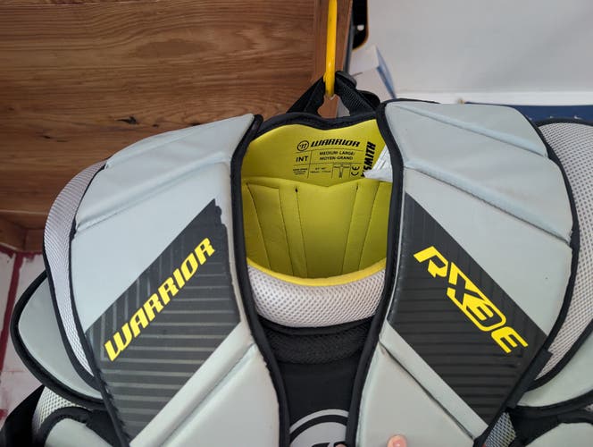 Medium 2024 Warrior Ritual X3E Goalie Chest Protector (New)