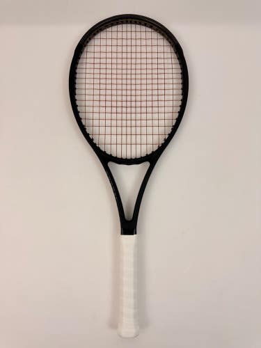Wilson Pro Staff 97L V13, 4 1/8 Very Good Condition