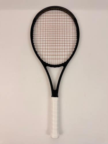 Wilson Pro Staff 97L V13, 4 1/8 Very Good Condition