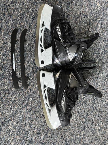 2022 CCM RibCor 80K Hockey Skates Regular Width 8 (Used)