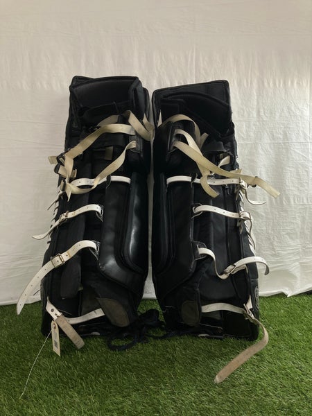 37" Senior Vaughn Velocity V4 Goalie Leg Pads (Used)