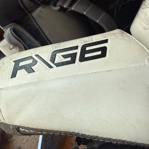 30" Warrior Ritual G6 E+ Goalie Leg Pads (Used)