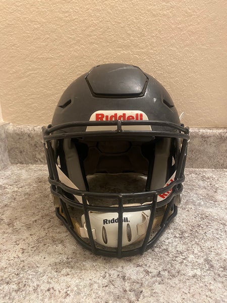 Small Adult Riddell SpeedFlex Helmet (Used)
