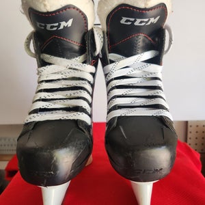 CCM JetSpeed FT340 Hockey Skates Regular Width Size 1 (Used)