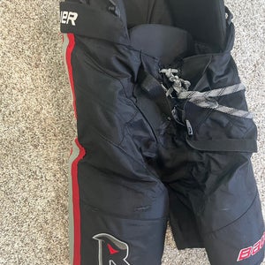 Intermediate XL Bauer Hockey Pants (Used)