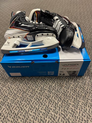 2025 Bauer Vapor FlyPro Skates 7.5 (New) Fit 2