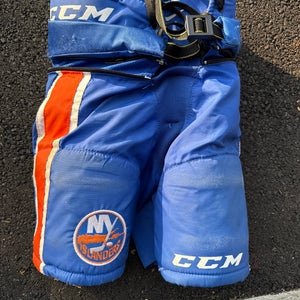 Youth Large CCM  New York Islanders Tacks Hockey Pants (Used)