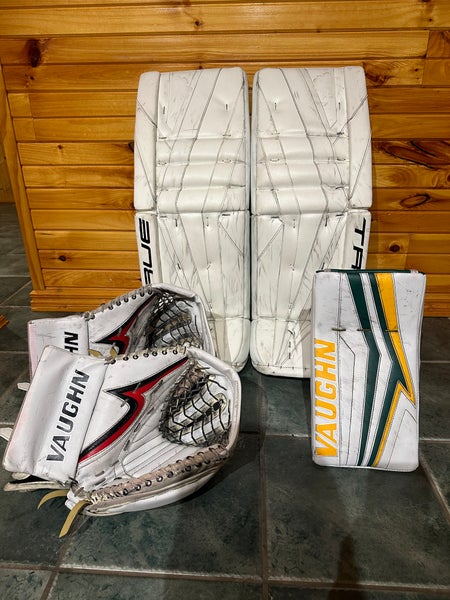 33"  2023 True 9X3 Regular Goalie Full Set Pro Stock (Used)