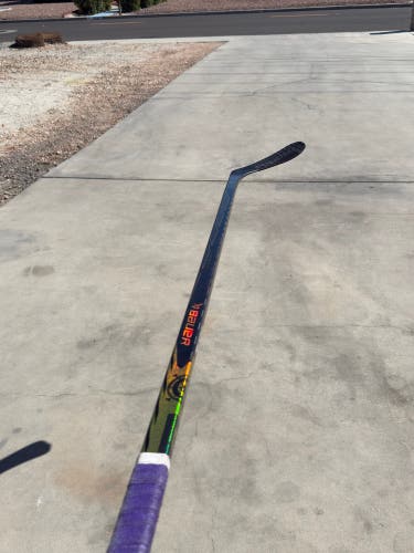 Senior Bauer Proto-R Right Handed Hockey Stick P28 (New)