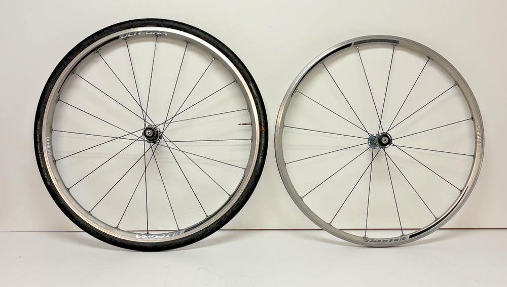 Shimano Ultegra WH-6800 20/16-Bladed Spoke Tubeless Aluminum 700C