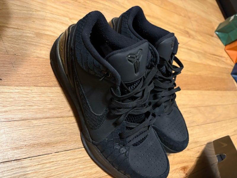 Kobe 4 gift of mamba