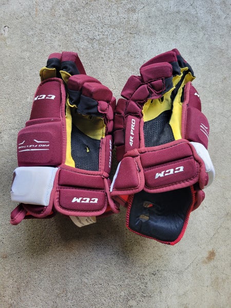 CCM 4R Pro Gloves 15" (Used)