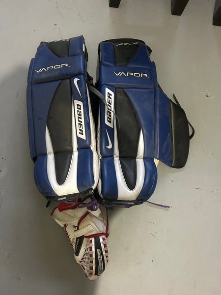 33" 2022 Bauer Vapor 3X Goalie Leg Pads (Used)