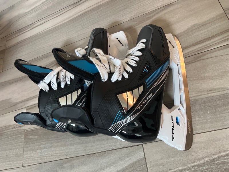 2021 True TF7 Hockey Skates Regular Width 9.5 (Used)